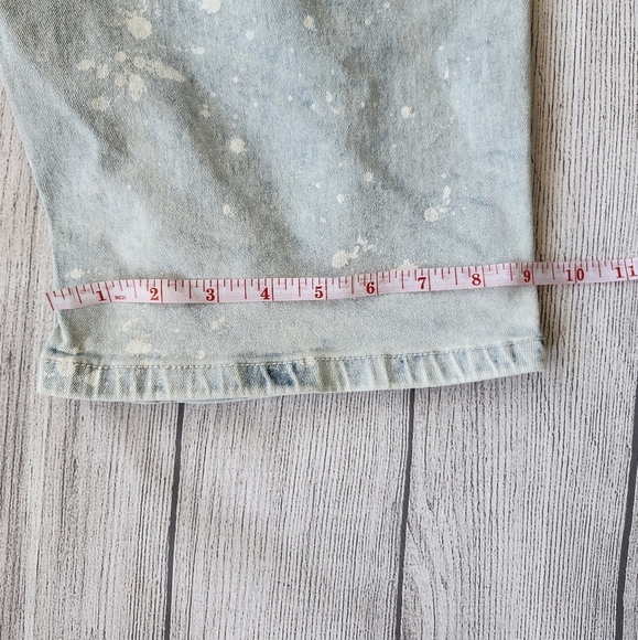 Plus Size Men Light Blue Distressed Denim Biker Shorts - Skinny Fit - Picture 11 of 15